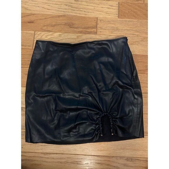 Zara Dresses & Skirts - Zara, women's black faux leather mini skirt with side zipper size small